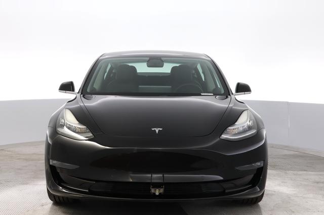 2019 Tesla Model 3 — photo 9 of 24