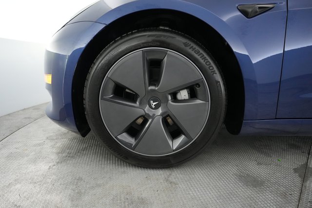 2023 Tesla Model 3 — photo 15 of 21