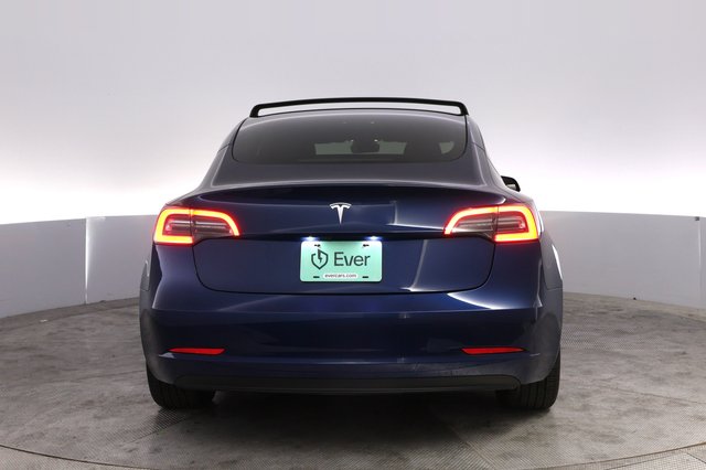 2023 Tesla Model 3 — photo 12 of 21