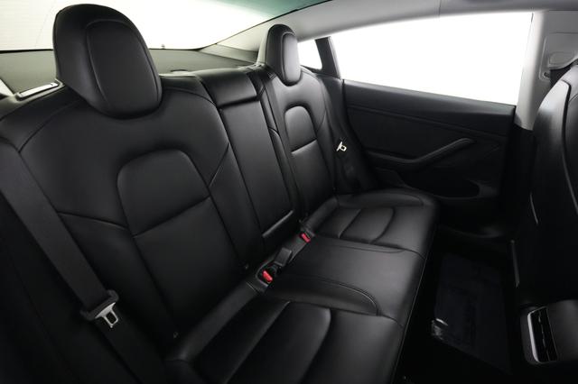 2023 Tesla Model 3 — photo 4 of 21