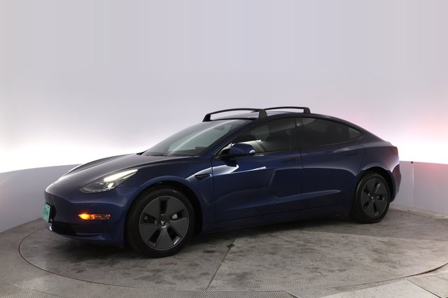 2023 Tesla Model 3 — photo 14 of 21