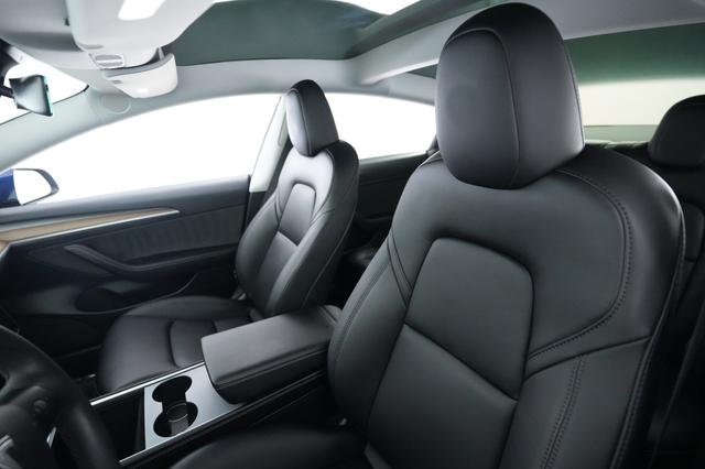 2023 Tesla Model 3 — photo 3 of 21