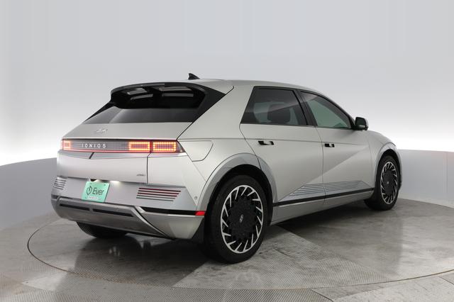 2024 Hyundai IONIQ 5 — photo 9 of 31