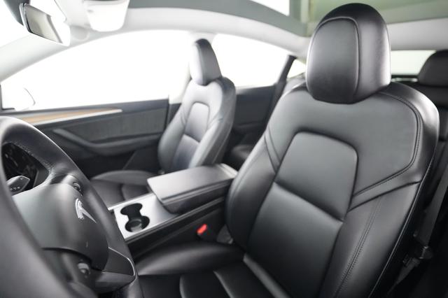 2023 Tesla Model Y — photo 3 of 24