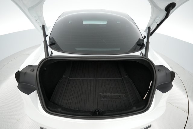 2025 Tesla Model 3 — photo 6 of 24