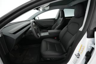 2025 Tesla Model 3 — photo 3 of 24