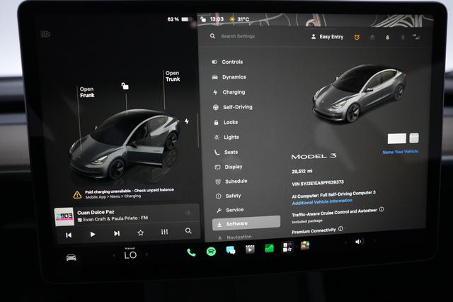2023 Tesla Model 3 — photo 5 of 24