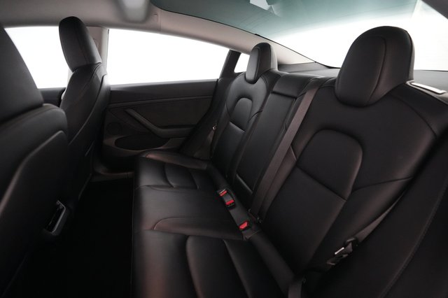 2023 Tesla Model 3 — photo 19 of 24