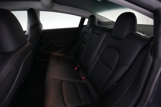 2023 Tesla Model 3 — photo 17 of 26