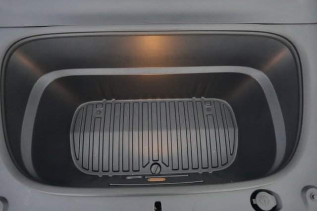 2026 Tesla Model Y — photo 20 of 21