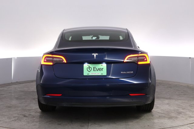 2019 Tesla Model 3 — photo 12 of 22