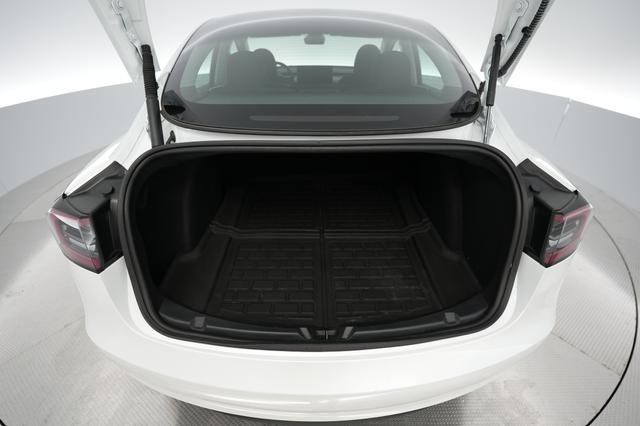 2023 Tesla Model 3 — photo 6 of 21