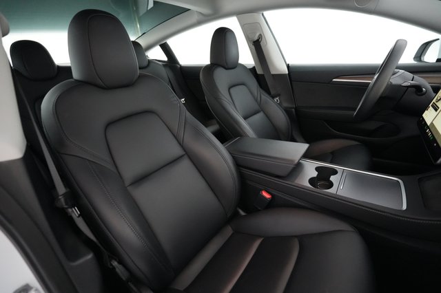 2023 Tesla Model 3 — photo 16 of 21