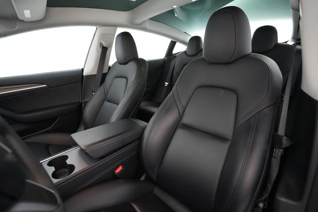 2023 Tesla Model 3 — photo 3 of 21