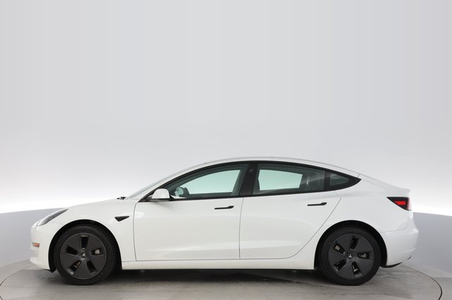 2023 Tesla Model 3 — photo 12 of 21