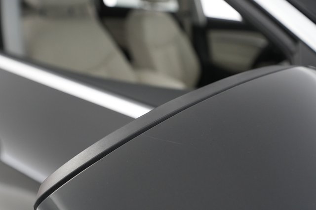 2019 Audi e-tron — photo 32 of 35