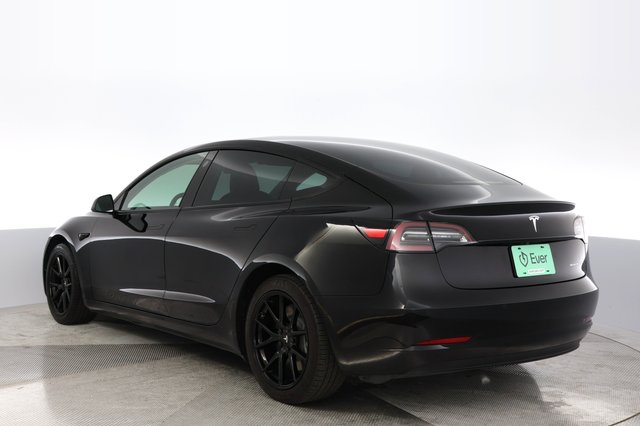 2022 Tesla Model 3 — photo 13 of 23