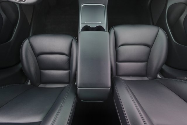2022 Tesla Model 3 — photo 21 of 23