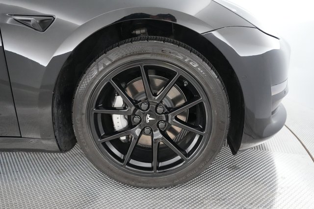 2022 Tesla Model 3 — photo 7 of 23