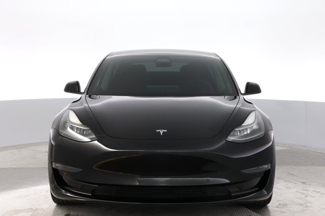 2022 Tesla Model 3 — photo 9 of 23