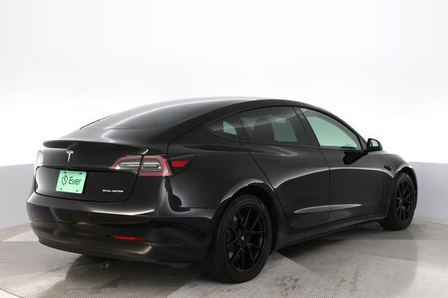 2022 Tesla Model 3 — photo 2 of 23