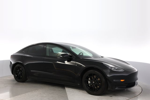 2022 Tesla Model 3 — photo 11 of 23