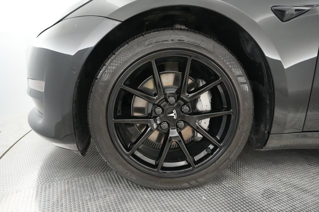 2022 Tesla Model 3 — photo 16 of 23