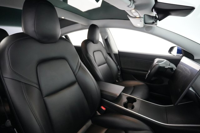 2019 Tesla Model 3 — photo 18 of 29
