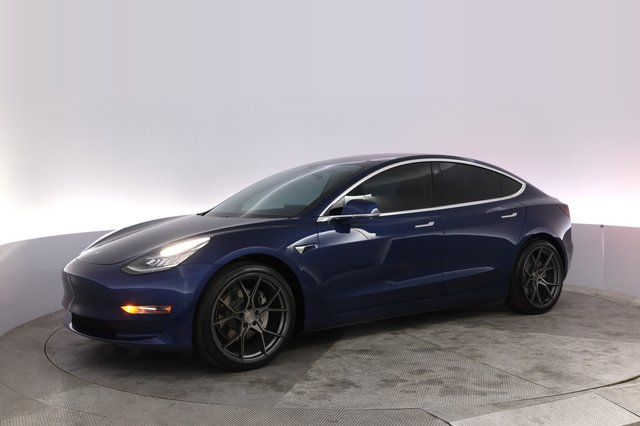 2019 Tesla Model 3 — photo 14 of 29
