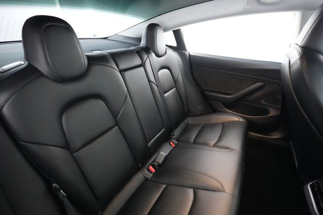 2019 Tesla Model 3 — photo 4 of 29