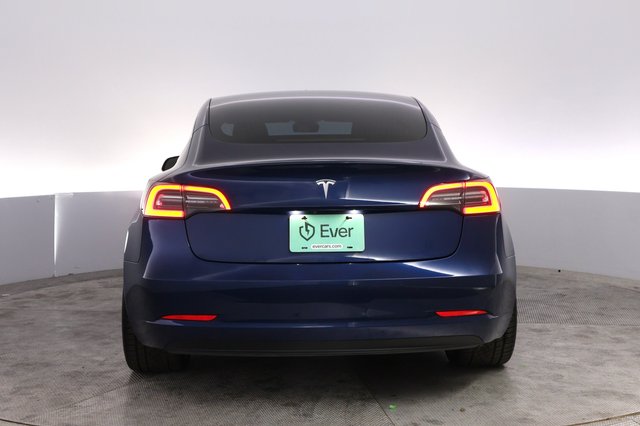 2019 Tesla Model 3 — photo 12 of 29