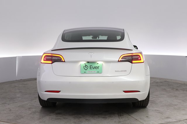 2022 Tesla Model 3 — photo 12 of 22