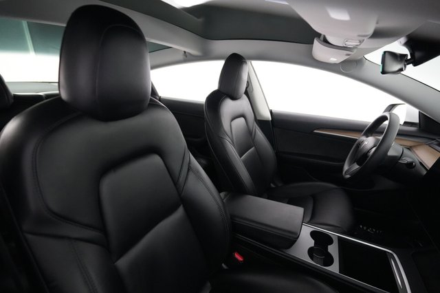 2022 Tesla Model 3 — photo 18 of 22