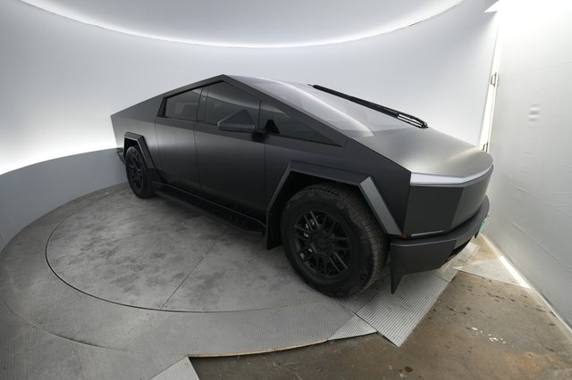 2025 Tesla Cybertruck — VIN 7G2CEHED2SA064404