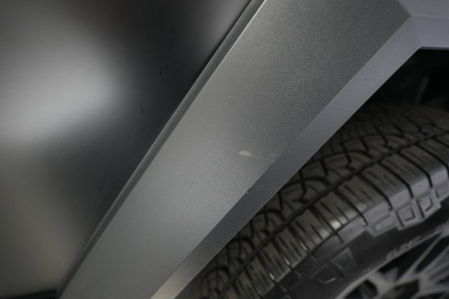 2025 Tesla Cybertruck — photo 16 of 20