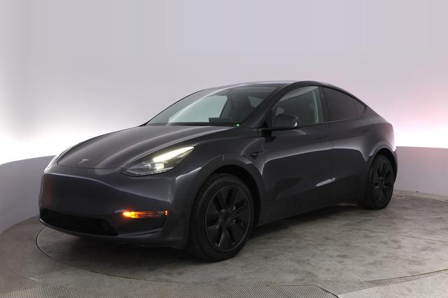 2024 Tesla Model Y — VIN 7SAYGDED0RF164013
