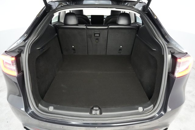 2024 Tesla Model Y — photo 6 of 24