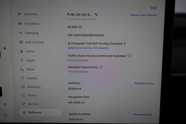 2024 Tesla Model Y — photo 5 of 24