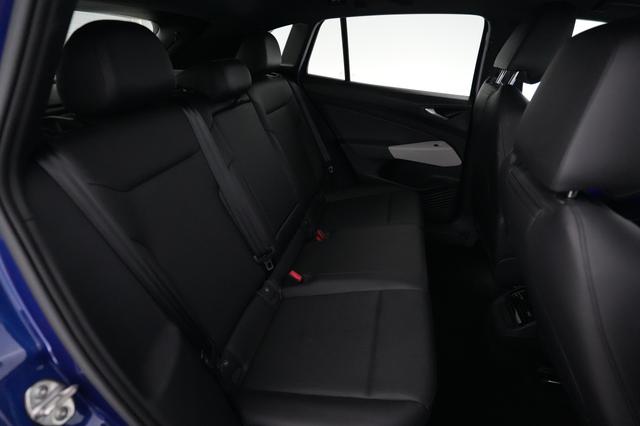 2021 Volkswagen ID.4 — photo 4 of 21