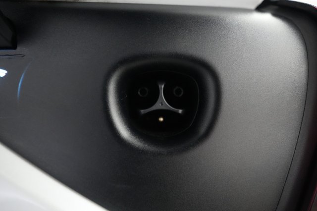 2023 Tesla Model Y — photo 8 of 25