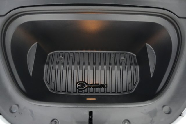 2023 Tesla Model Y — photo 20 of 25