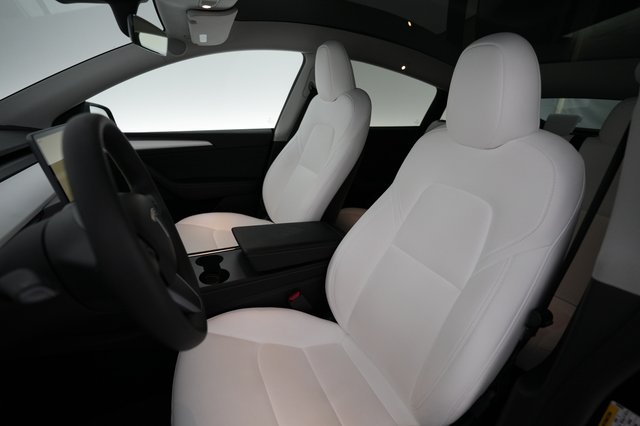 2023 Tesla Model Y — photo 3 of 21