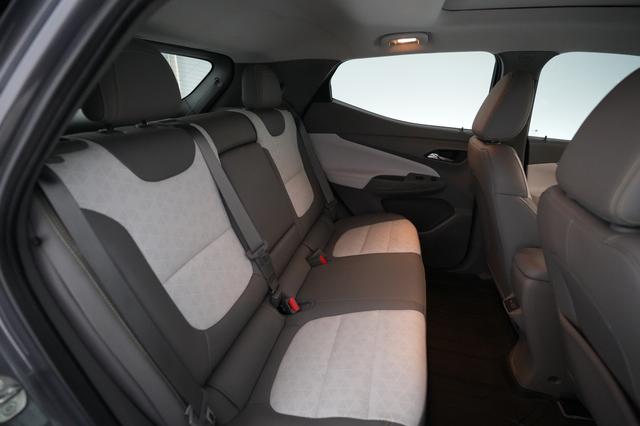 2022 Chevrolet Bolt EUV — photo 4 of 22