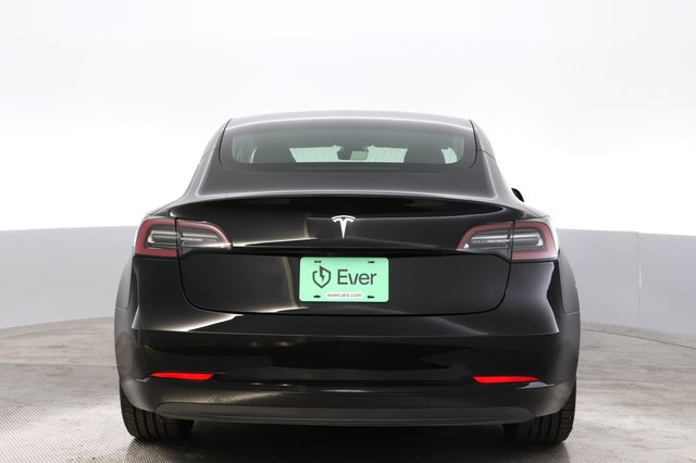2019 Tesla Model 3 — photo 12 of 24