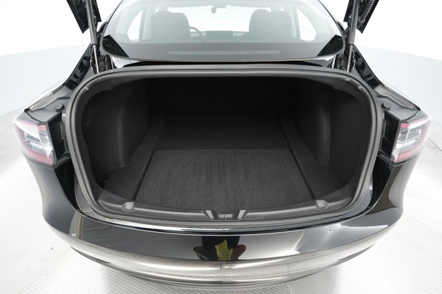 2019 Tesla Model 3 — photo 6 of 24