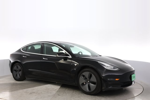 2019 Tesla Model 3 — photo 11 of 24