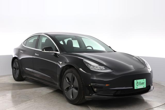 2019 Tesla Model 3 — photo 10 of 24