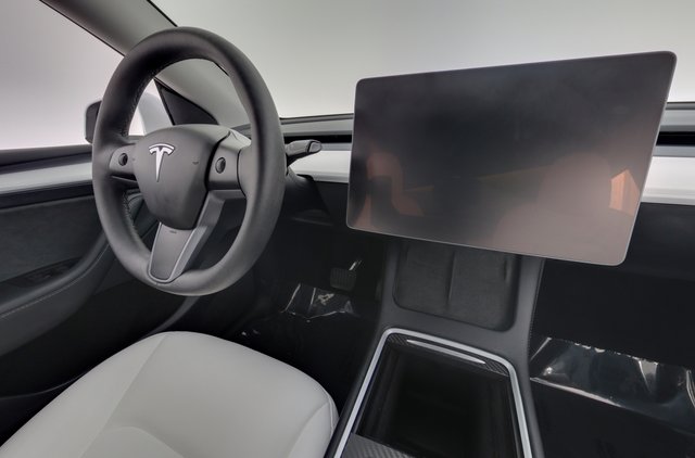 2023 Tesla Model Y — photo 20 of 24