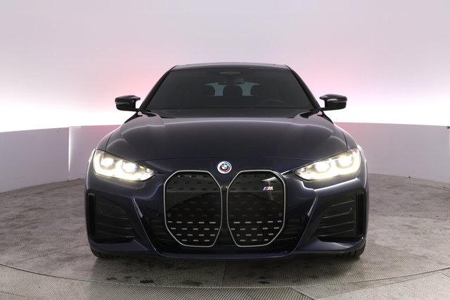 2023 BMW i4 — photo 9 of 26