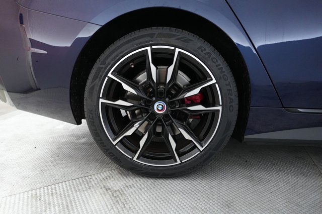 2023 BMW i4